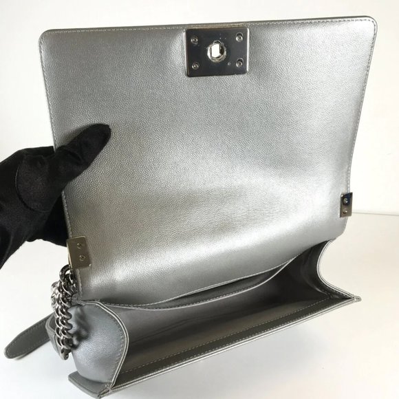 Chanel Boy Bag - Picture 3 of 4